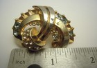 VINTAGE LISNER RETRO GOLDTONE RHINESTONE PIN + 1 EARRING FOR REPAIR/PARTS — photo 3