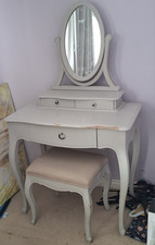 Freestanding Dressing Table with Oval Mirror, 3 Drawers & Stool