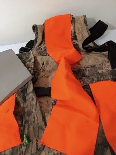 Vintage Mossy Oak Breakup Camo Hunting Turkey Vest Padded Seat & Backrest XL-2XL - Picture 4 of 17