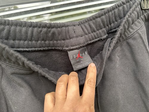 NIKE WOMEN'S PLUS SIZE 1X - AIR JORDAN FLEECE PANTS - BLACK DD7003 010 - Picture 4 of 6