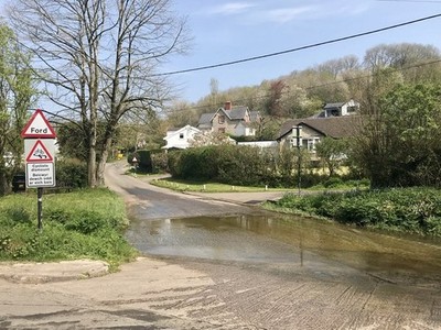 Foto A2 Llancarfan Ford Dies ist die erste von zwei Furten in Llancarfan auf c2019