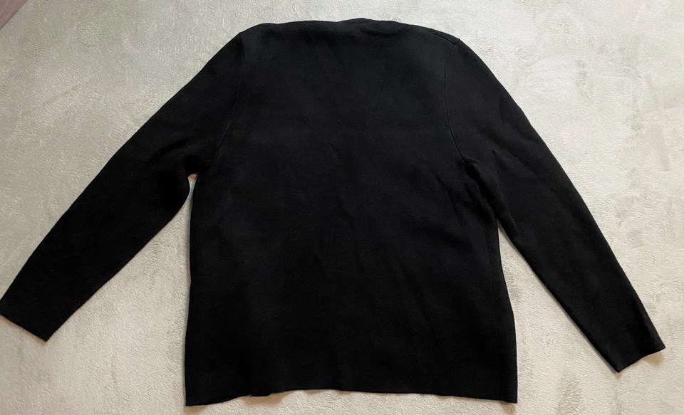 Cárdigan de Lana SANDRO Grande - Negro Bordado “Little Devil” Para Hombre Nuevo Sin Etiquetas Foto 3 de 4