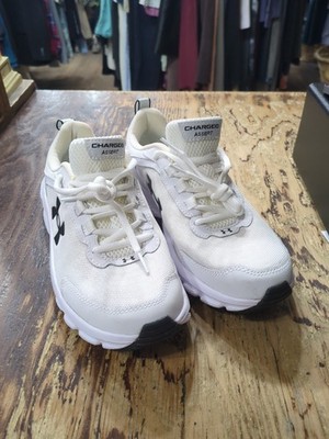 Under Armour Charged Assert Deluxe Foam White/Black Running Shoes Womens 8