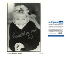 Dee Wallace Stone "E.T. the Extra-Terrestrial" AUTOGRAPH Signed 8x10 Photo ACOA