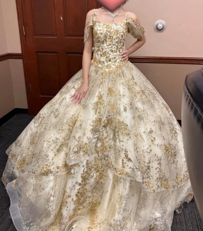 Vestido Formal Champagne Dorado Brillante/Vestido Quincienara Talla X Pequeño Corsé Espalda Foto 4 de 4