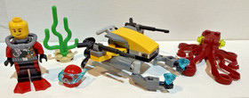 LEGO CITY: Deep Sea Scuba Scooter 60090 Diver  & Octopus