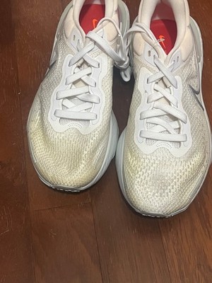 Size 10 - Nike ZoomX Invincible Run Flyknit White Metallic Silver