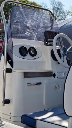 Zodiac Mediline 5.3 M RIB - Picture 4 of 17