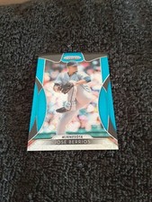 2019 Panini Prizm Jose Berrios Blue Mojo Refractor Baseball Card #175 135/399