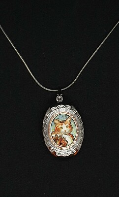 Sommerschmuck. Handgefertigtes handwerkliches Katzenmedaillon