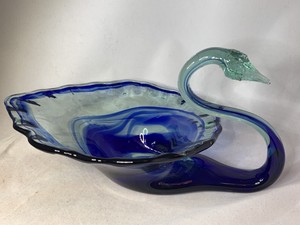 Featured image of post Vintage Cobalt Blue Glass Swan - I love the teal green swirled color of this vintage glass swan, it vintage mexican glass pitcher, cobalt blue water jug hand blown seeded glass.