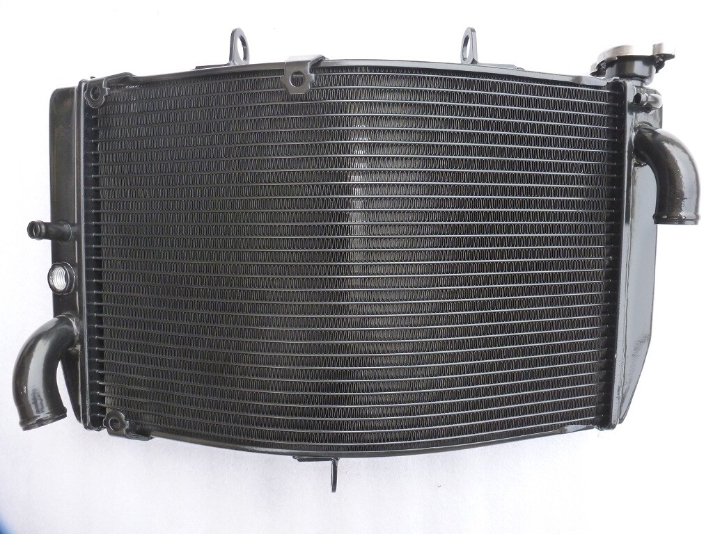 Radiateur eau CBR 600 F F4i RR finition aluminium premium pour moto