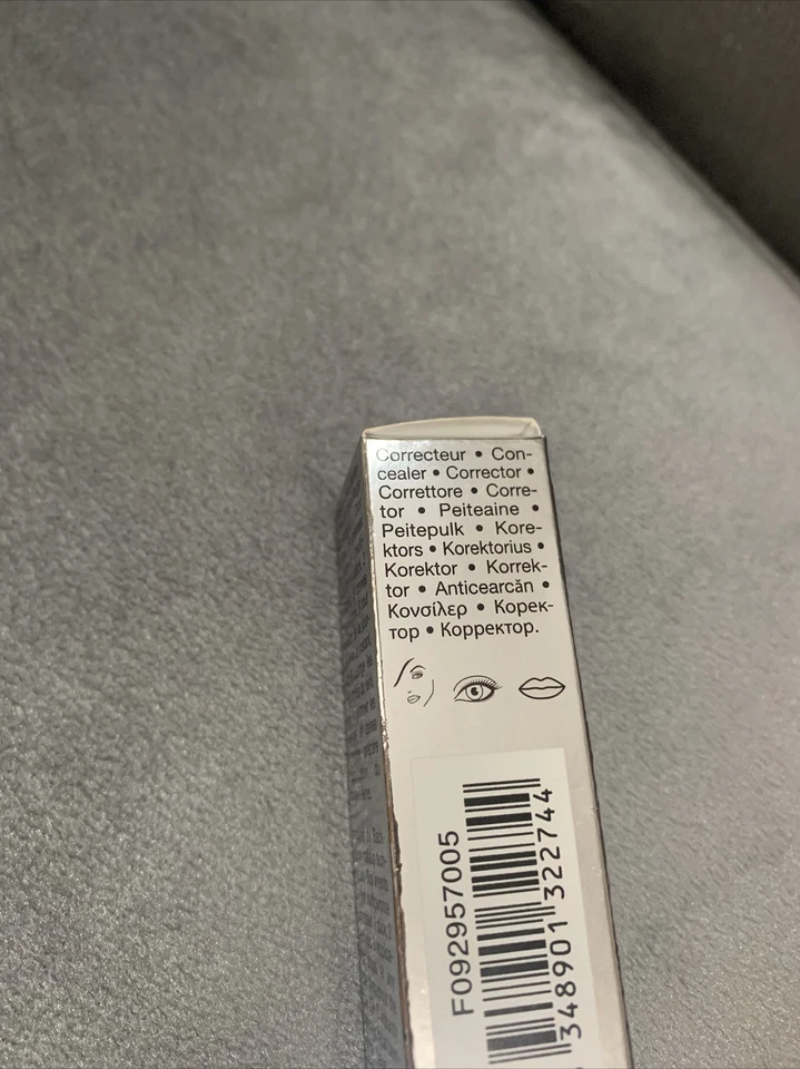 Christian Dior Fix It 2 en 1 Prime & Conceal - # 005 Dark Mocha - 0,12 oz. Foto 4 de 4