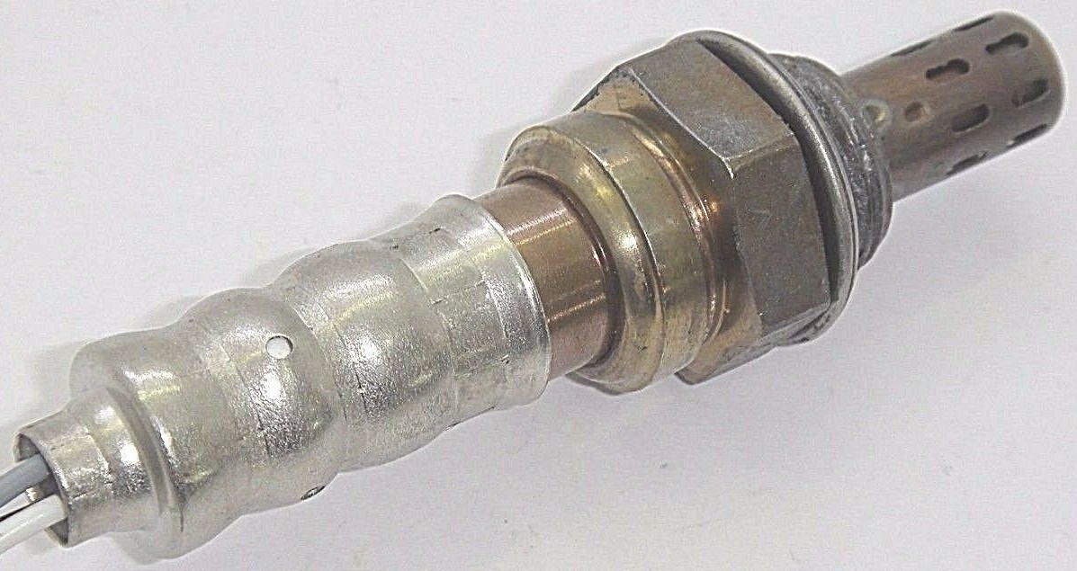 NEW GENUINE/ OEM L334-18-861A L33418861A 84:L334:341F24 OXYGEN  