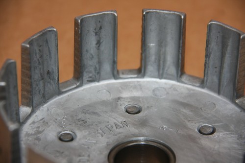 Coperchio Frizione Comp. Frizione 130951117 Kawasaki KX125-H1 1985-1986-1987 - Foto 3 di 3