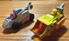 2 Paw Patrol Die Cast Metal cars RUBBLE spark bulldozer SKYE helicopter