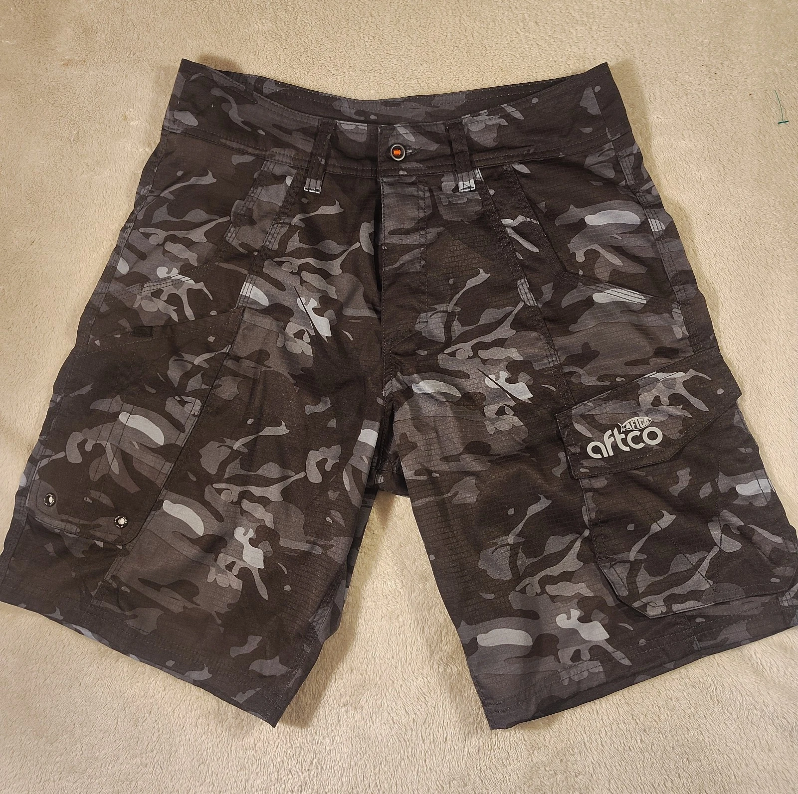 AFTCO Tactical Shorts Mens 30 Gray Camo Fishing Pliers Pocket Cargo Ripstop