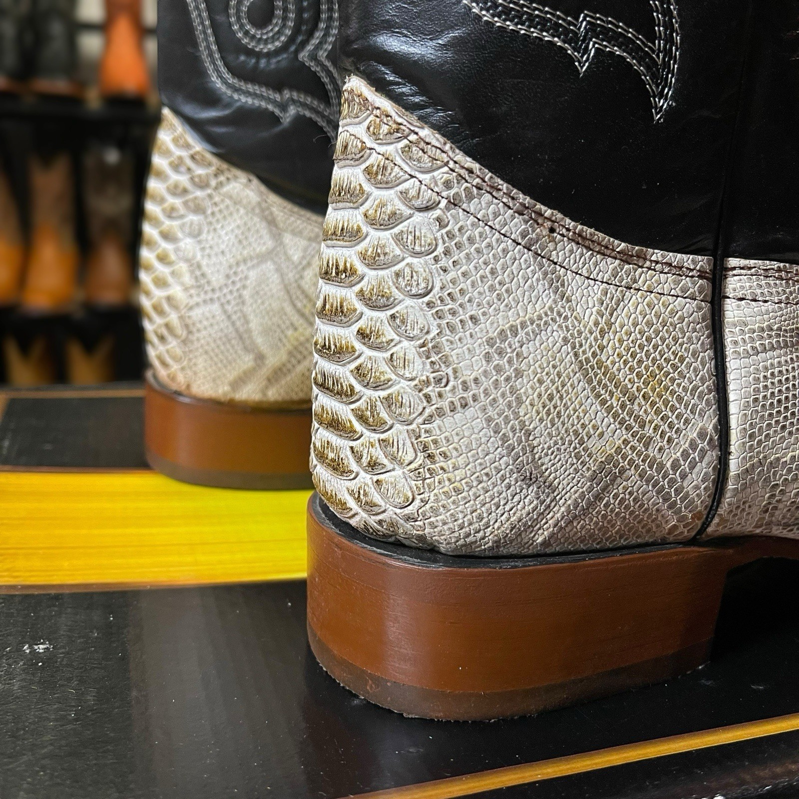 White Python Snake Skin Boots. Men’s Western Cowboy Boots. Bota Vaquero ...