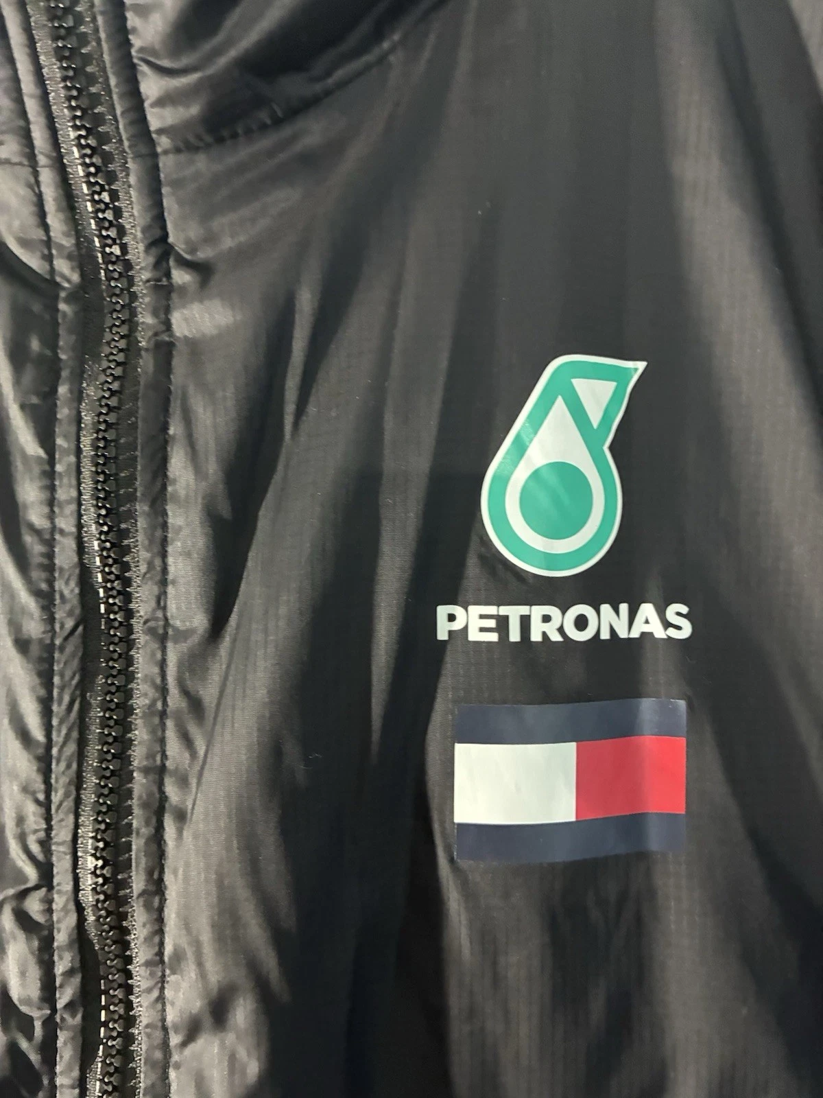 Mercedes-AMG Motorsport Petronas Full Zip F1 Team Softshell Puffer Jacket XXL image 5