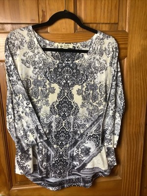 World Unity Plus Size XLTop ~ Beautiful Gray, Black & White Pattern
