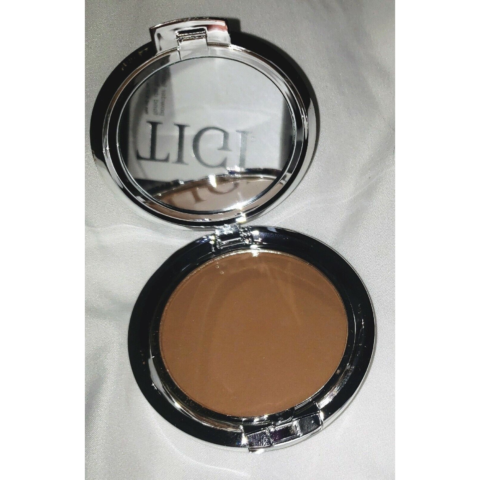 2 NEW TIGI for Women Powder Foundation, Entice, Light to Medium 0.37 oz