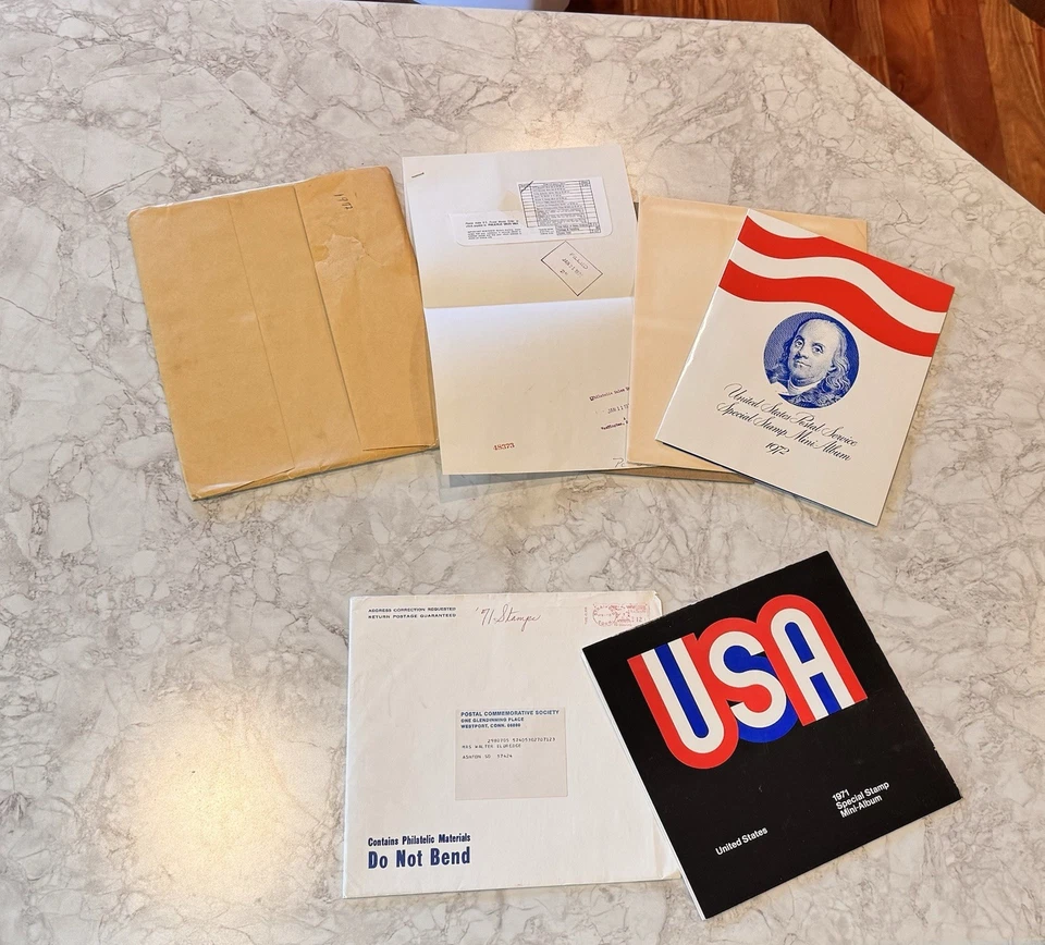 United States Postal Service Commemorative Stamp Mint Sets 1971-1992 - 22 albums - Image 4 of 4