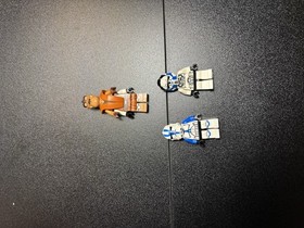 LEGO Star Wars: Z-95 Headhunter (75004) Believe To Be Complete. All Figs.