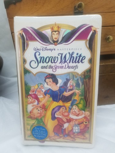 SNOW WHITE AND THE SEVEN DWARFS 1st Release VHS Factory Sealed Never Opened - Picture 15 of 15