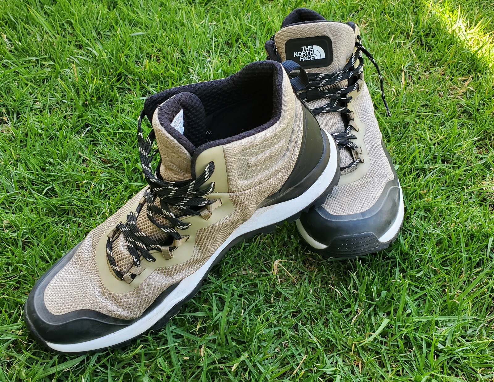 The North Face Men's Activist Mid Futurelight Hiking Boots, Tan/Black Size:14 image 7