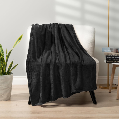 PAVILIA Black Fleece Throw Blanket for Couch Twin Size, Super Soft Fuzzy Flannel - Picture 3 of 12