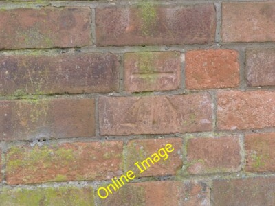 Foto 6x4 Schnitt Benchmark, außen 50A Syston Road, Queniborough vieles mehr c2013