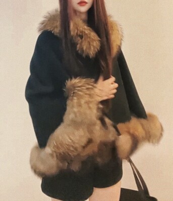 Natural Raccoon Fur Coat Spliced With 100% Wool Cape