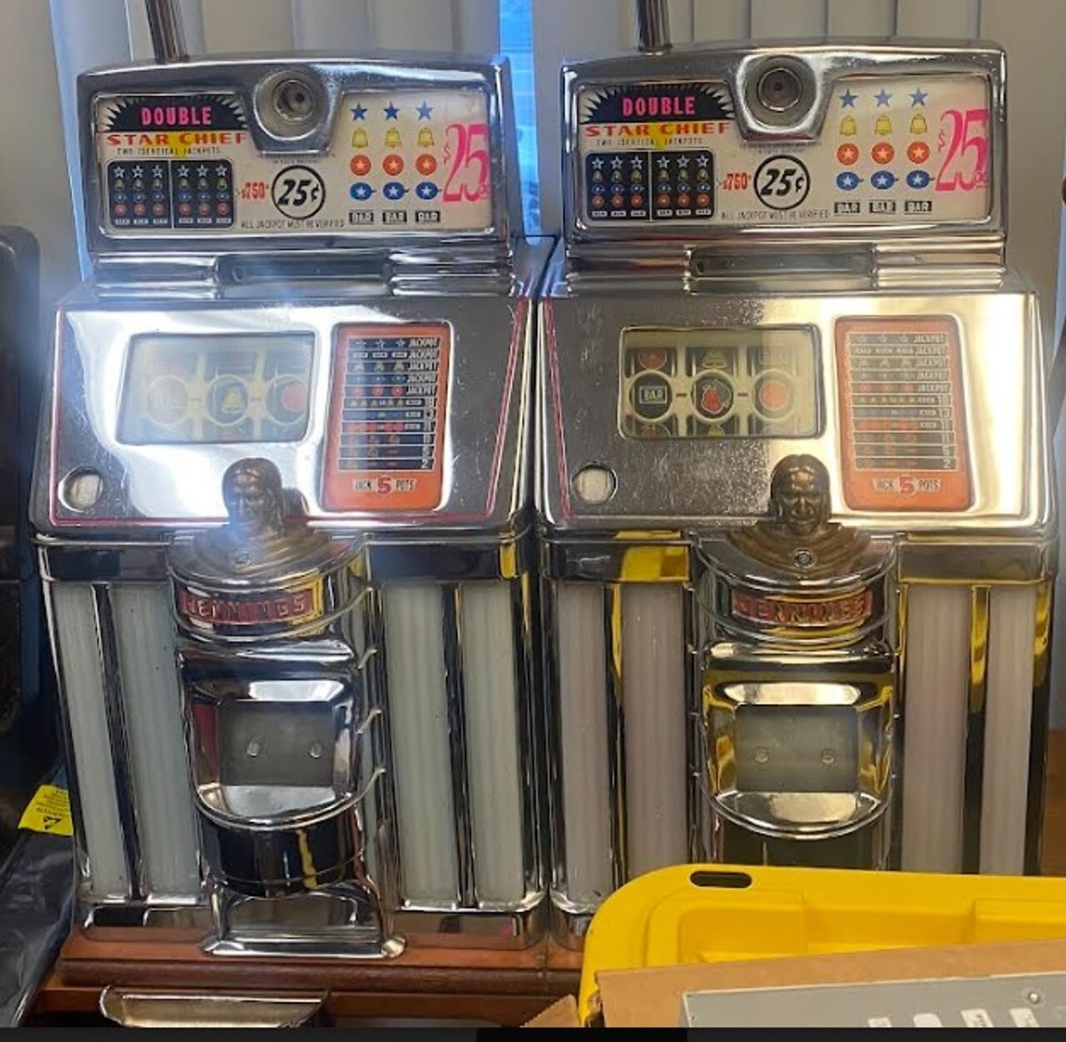 Jennings 25c Double Star Chief Slot Machine (Tropicana) Circa