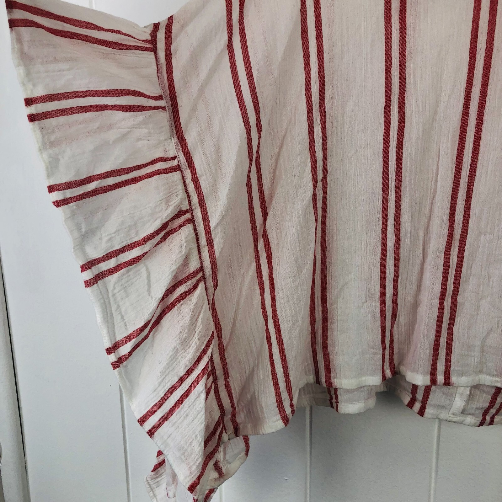 BCBGeneration Flutter Sleeve Crop Top Medium - image 7