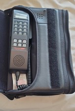 Vintage 90s Motorola Cellular One Bag Car Phone Model HDT6570 Super Clean.