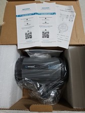 NEEWER N-300W  STROBE FLASH LIGHT FOR STUDIO LOCATION PORTRAIT PHOTOGRAPHY BRNEW