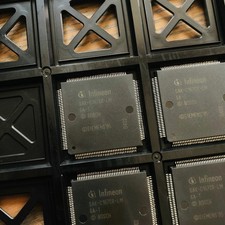 New SAK-C167CR-LM 16-Bit 25Mhz ROMless x 1pc *rr