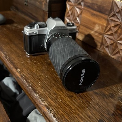 ProMaster 2500 PK Super 35mm SLR Film Camera PLUS 50mm Lens, telephoto lens, cap