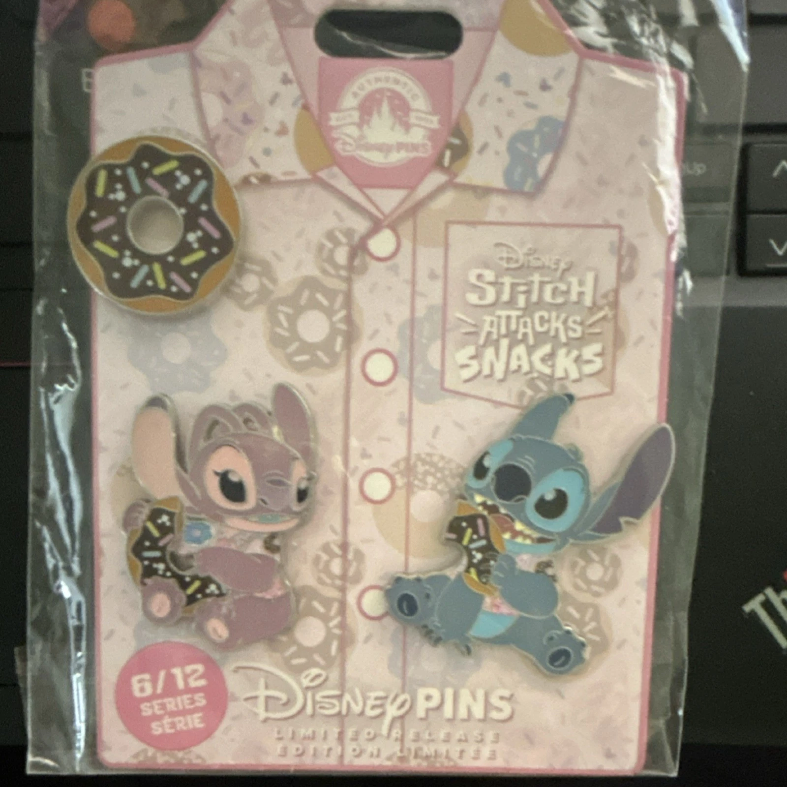 Disney Limited Edition Stitch & Angel Snacks Pin Set 2023 Lilo & Stitch