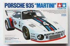 TAMIYA 1/24 Porsche 935 Turbo Martini 24311 with Cartograf scale model kit