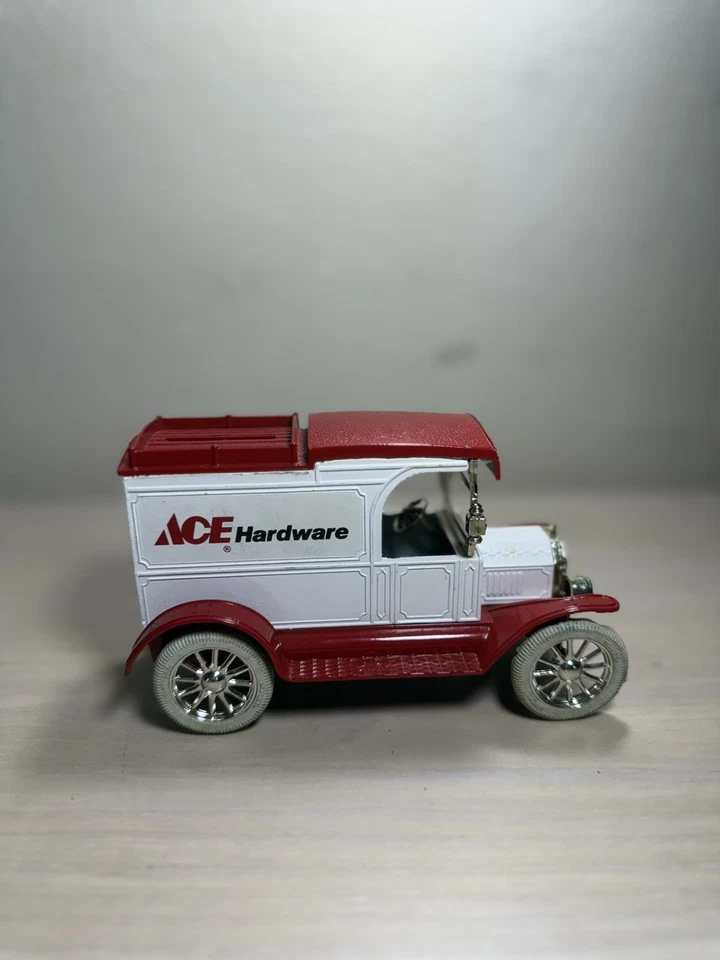 Ace Hardware ERTL Replica Ford Model "T" Van 1913 Diecast Vehicle Bank With Key - Image 4 of 4