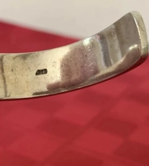 Brazalete Lois Hill mediano de plata de ley Foto 4 de 4