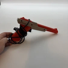 Nintendo NES Zapper Gun NES-005 Orange 1985 Light Gun Retro Gaming