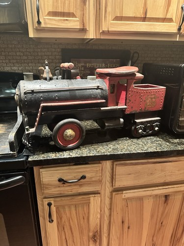Antique 1920’s Keystone RR 6400 Ride On Train Engine Car
