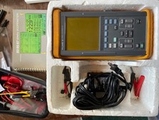 Fluke 93 Auto Scopemeter Dual Trace 50 MHz Handheld Oscilloscope Excellent cond.