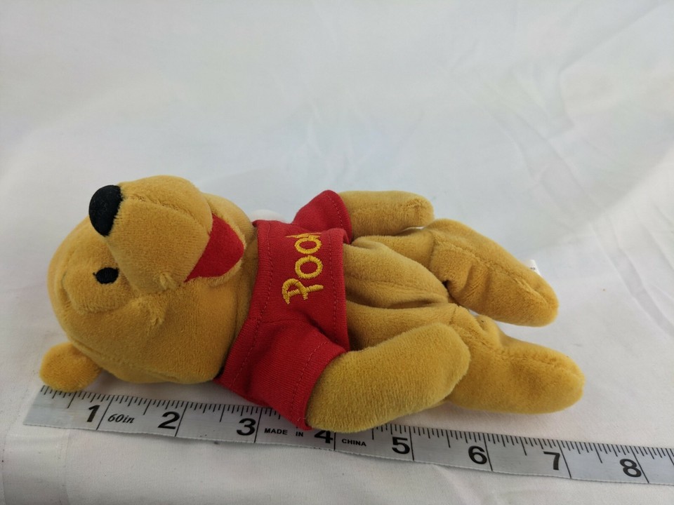 Disney Winnie the Pooh Santa Hat 7 Inch Plush Mini Beans Stuffed Animal