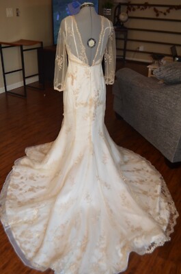 New Antonio Gual Off White V Neck Gold Lace Wedding Sample Dress