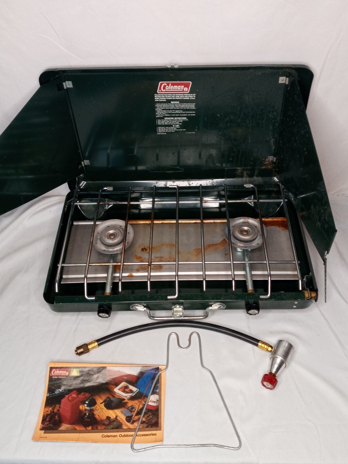VINTAGE COLEMAN 2 BURNER CAMP STOVE & ORIGINAL BOX & REGULATOR MODEL 5400A700 eBay