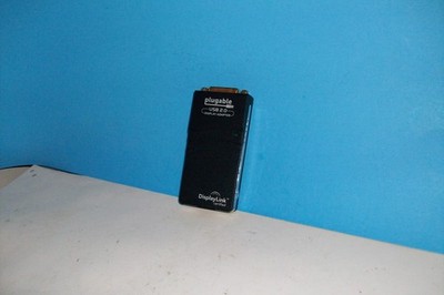 PLUGABLE USB 2.0 DISPLAY ADAPTER UGA-165