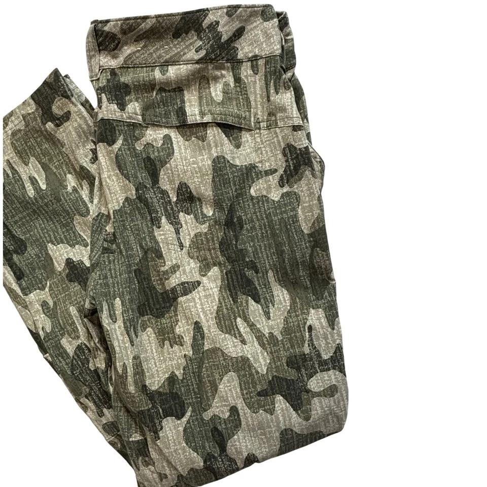 Pantalones cargo Columbia para mujer camuflados 14 regulares omniescudo repelentes al agua Foto 2 de 4